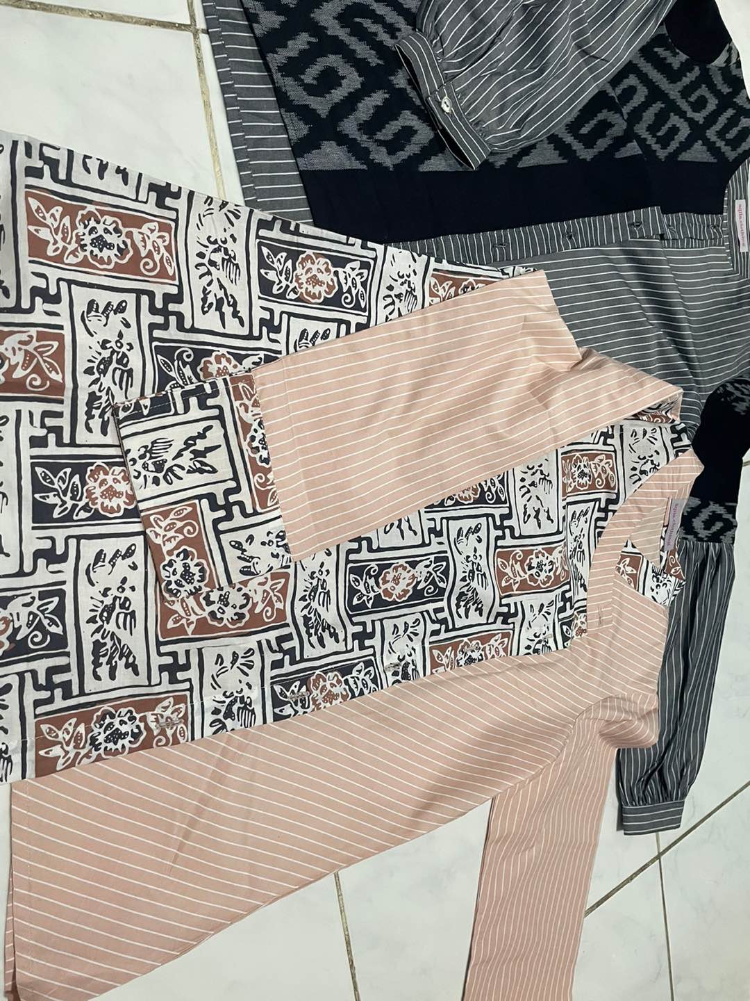 Batik Mix Garis Lucu Dan Unik