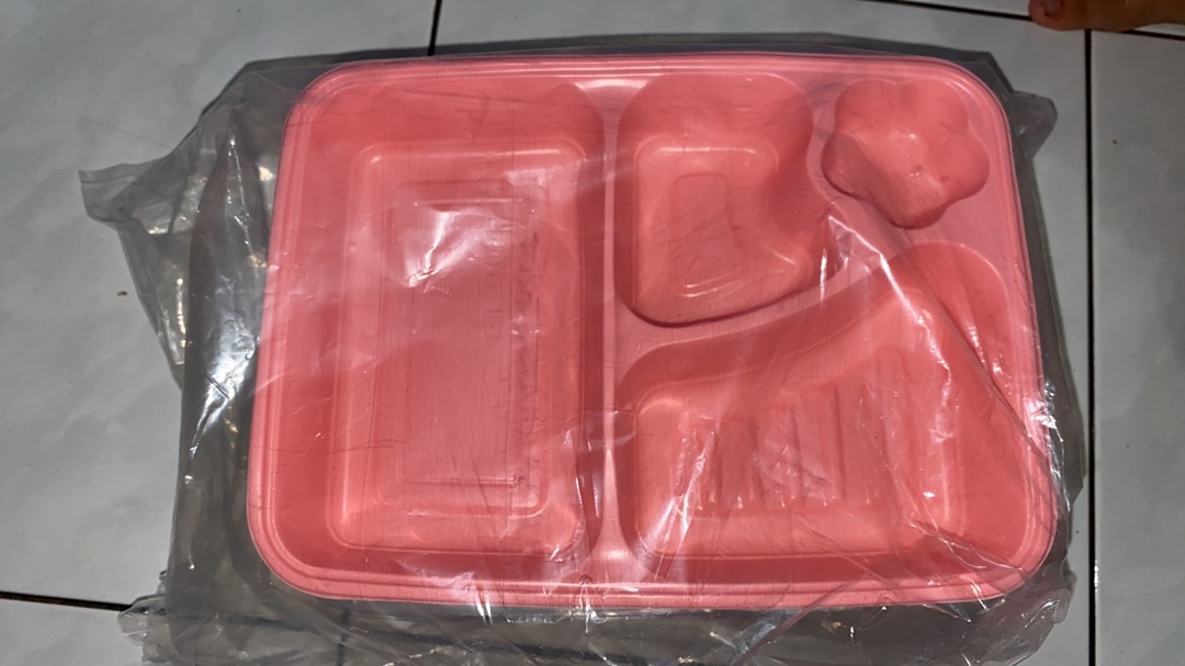 Mika Bento Sekat 4/tray Bento Bintang