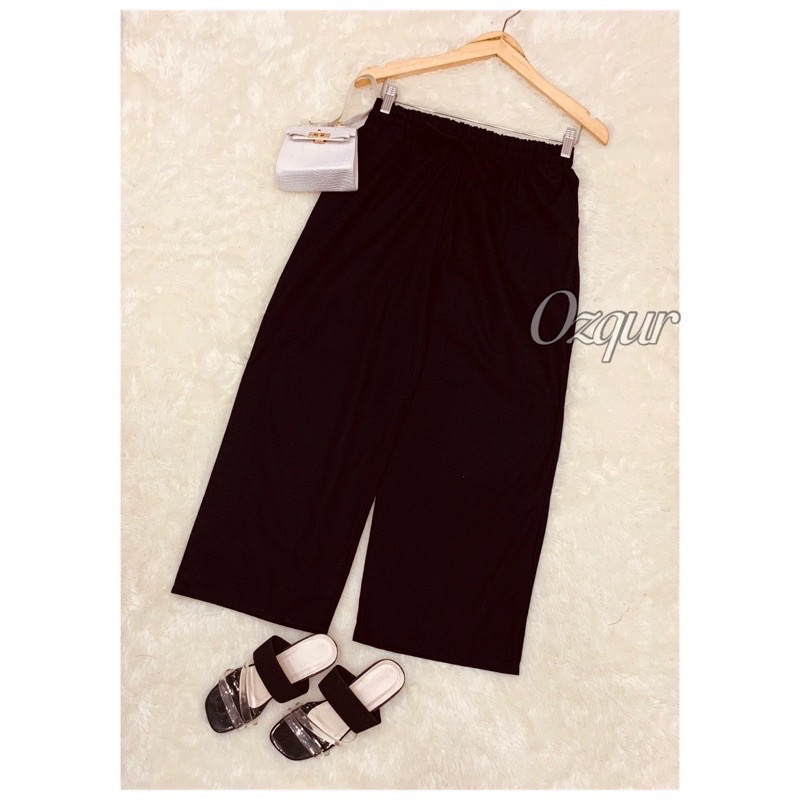 1 KG 3 PCS | DELONIX KULOT JEANS / CELANA KULOT JEANS WANITA / BAWAHAN CEWEK / JIN JINS SNOW-WIDI KULOT HITAM