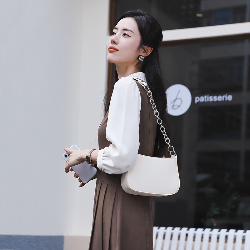 Bostanten Tas Bahu Wanita Tas Selempang Model Rantai Tebal Tas Fashion