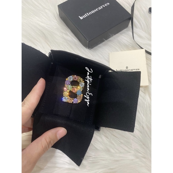 Orlin buttonscarves brooch Multi color