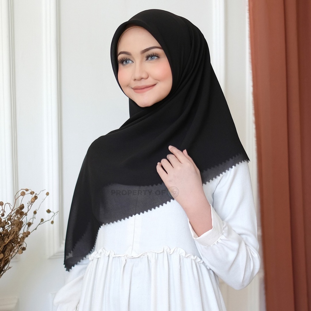 Hijab Segi Empat Bella Laser Cut/Bella Square Al Fajri