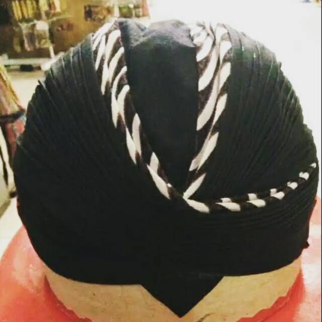 BLANGKON LIPAT lipat//MOTIF SAMURAI PUTIH