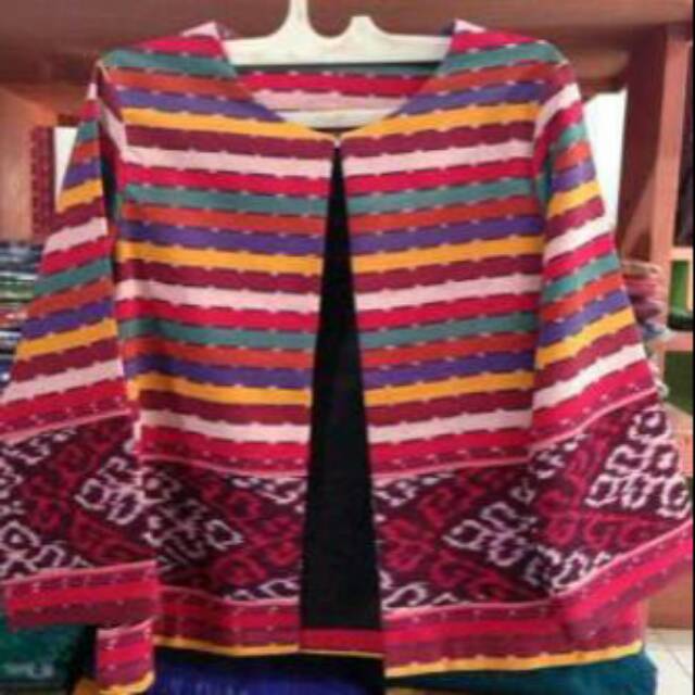 Blazer tenun ikat motif lollypop