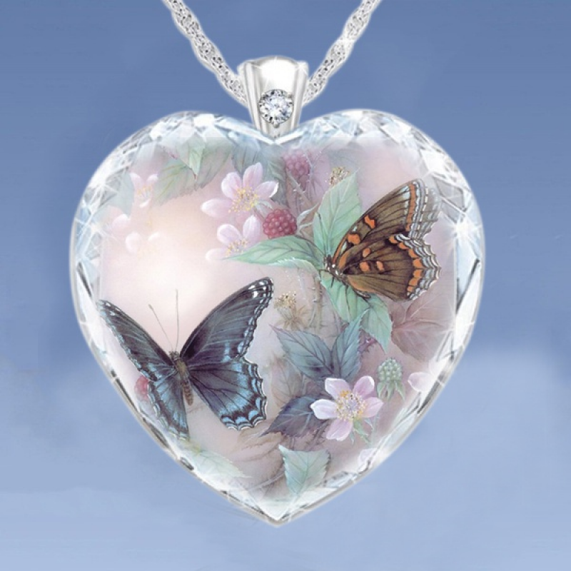 New Crystal Butterfly and Flower Heart Shaped Gem Pendant Necklace Fashion Jewelry Accessories