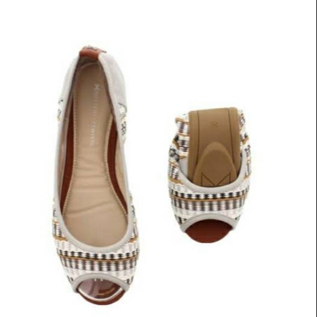 ) Sepatu Butterfly Twist size 37