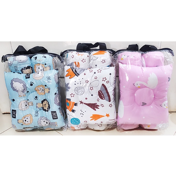 Bantal Guling Bayi Set 1 Bantal Peyang dan 2 Guling Bayi Motif Karakter