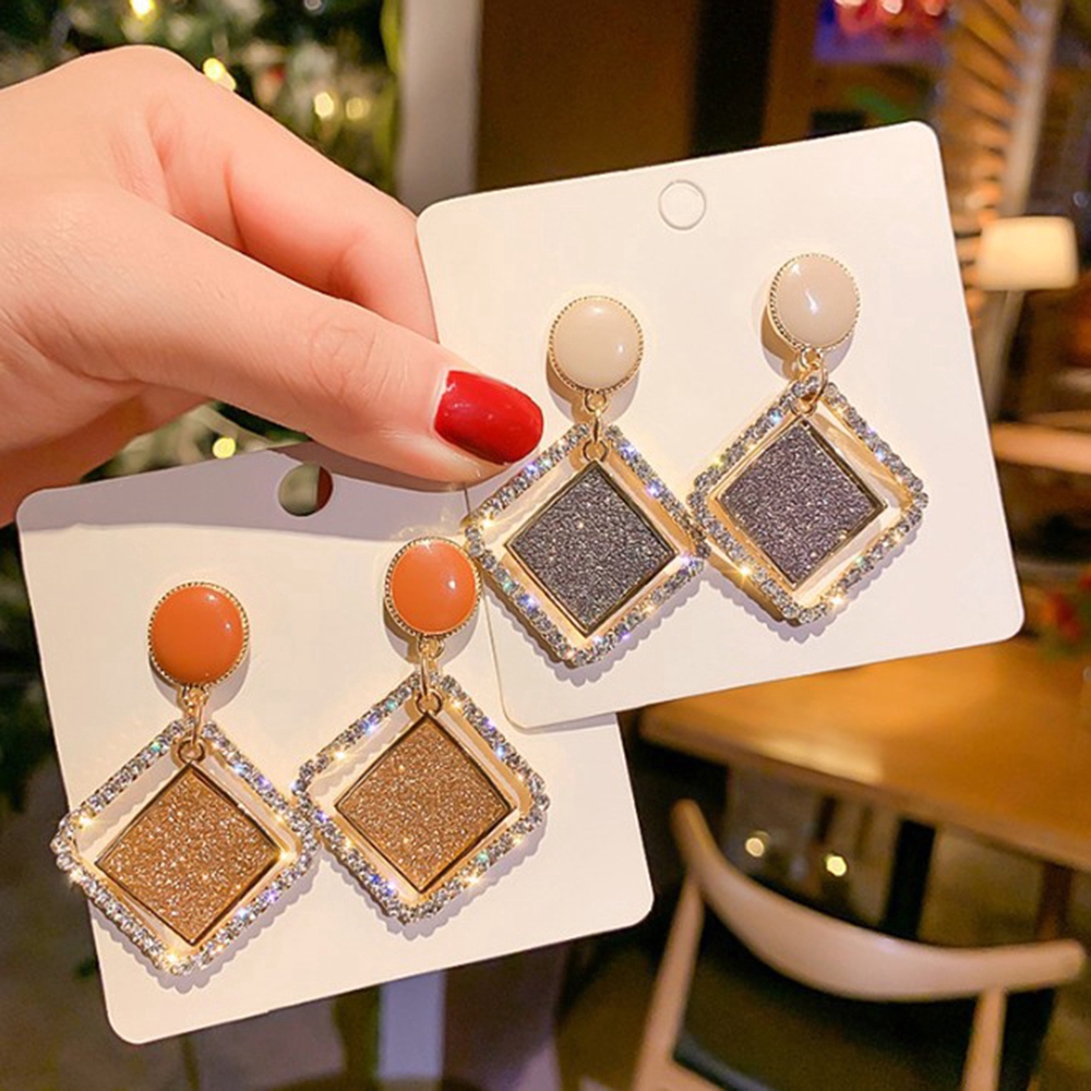 Bayar di tempat 1 Pair Alloy Geometric Frosted Bertekstur Berlian Potongan Berlian Anting-Anting Panjang Gaya-4