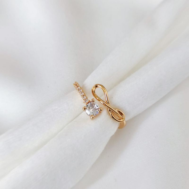 Cincin Fashion Motif Pita Xuping Wanita Warna Emas