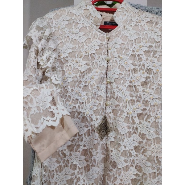 Dress kondangan broken white