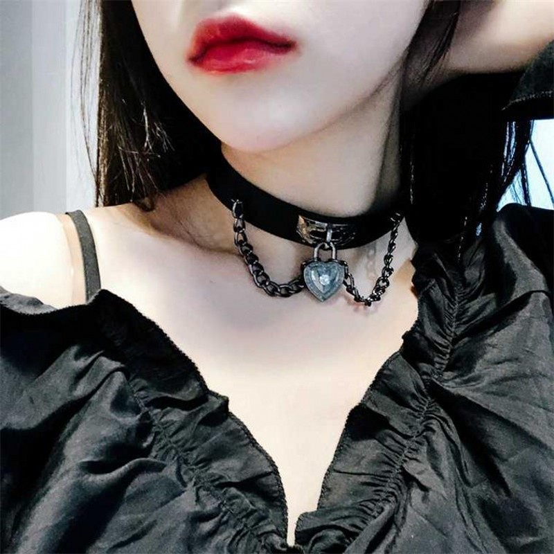 [  1 Pc Women Creative Metal Heart Dangle Pendant Choker Necklace For Party ][ Necklace Gifts Jewelry Accessories ]