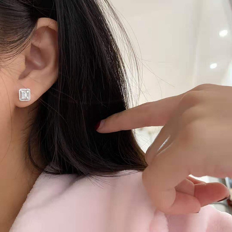 Anting Stud Cubic Zirconia Bentuk Geometris Untuk Wanita