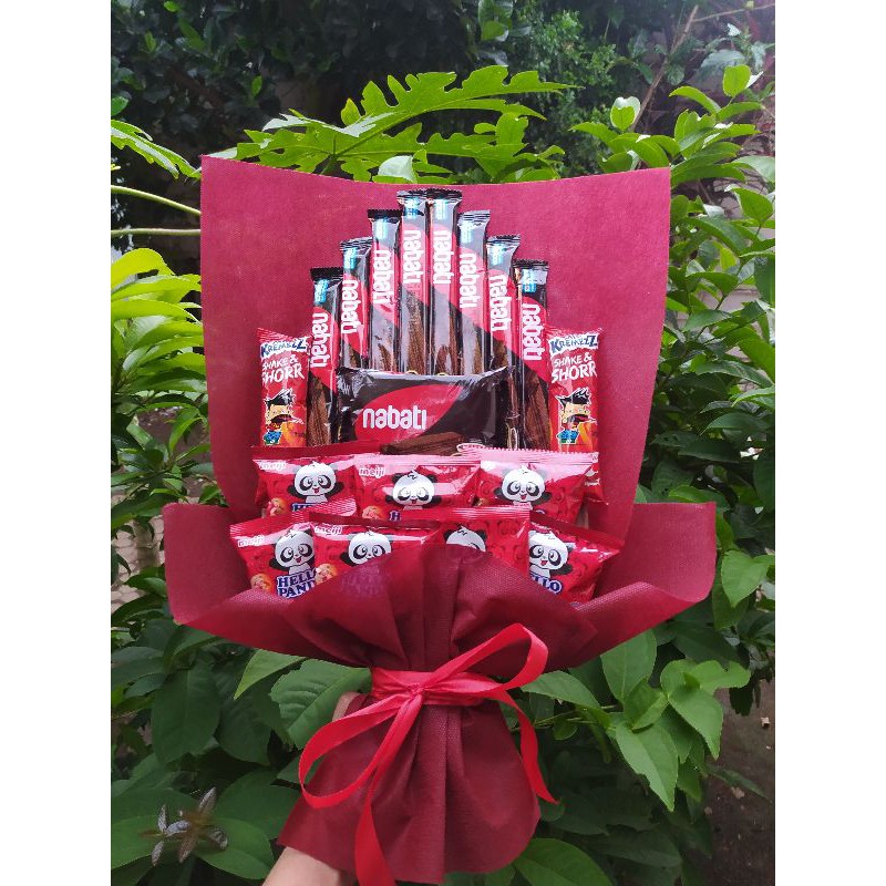 (S) Buket snack MERAH /paket/bingkisan Snack Ulang Tahun/Ultah/ Wisuda/Kado/Hadiah