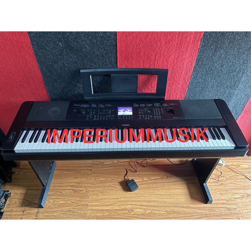 PIANO DIGITAL YAMAHA DGX 660 B