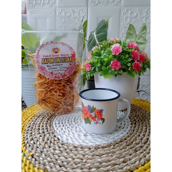 

Serundeng ubi