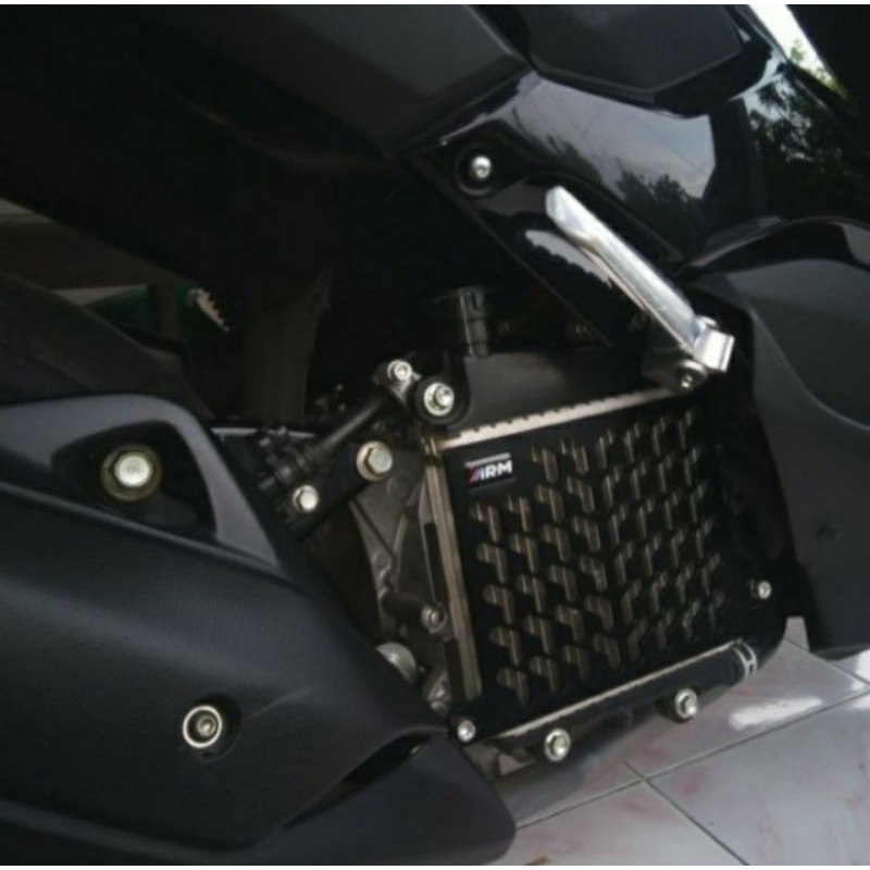 Cover tutup Radiator aluminium New Nmax 2015 - 2022 Aerox Old dan Connected 2021 Lexi Original ARM