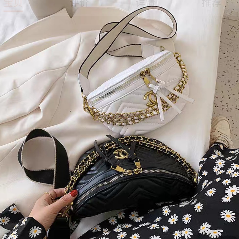 BJ15261 - CC/CG - TAS PINGGANG BLACK/WHITE WAISTBAG SLINGBAG TALI RANTAI SLEMPANG KECIL PRAKTIS TAS WANITA FASHION IMPORT MODIS ELEGAN TERMURAH TERLARIS TERBARU BAGSTORE JAKARTA TAS BATAM CR7328 ELJ5261 ZCJ7246 ZCJ7266 GT1719