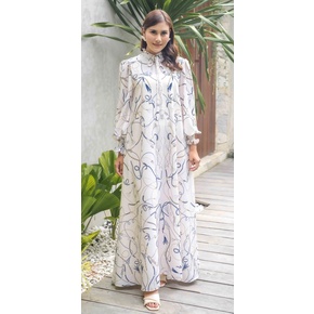 Cera Dress Wearing Klamby