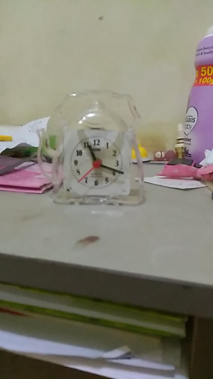 Jam Weker Transparan Karakter Teko