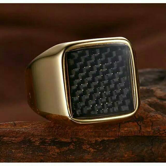 Cincin pria skull titanium gold