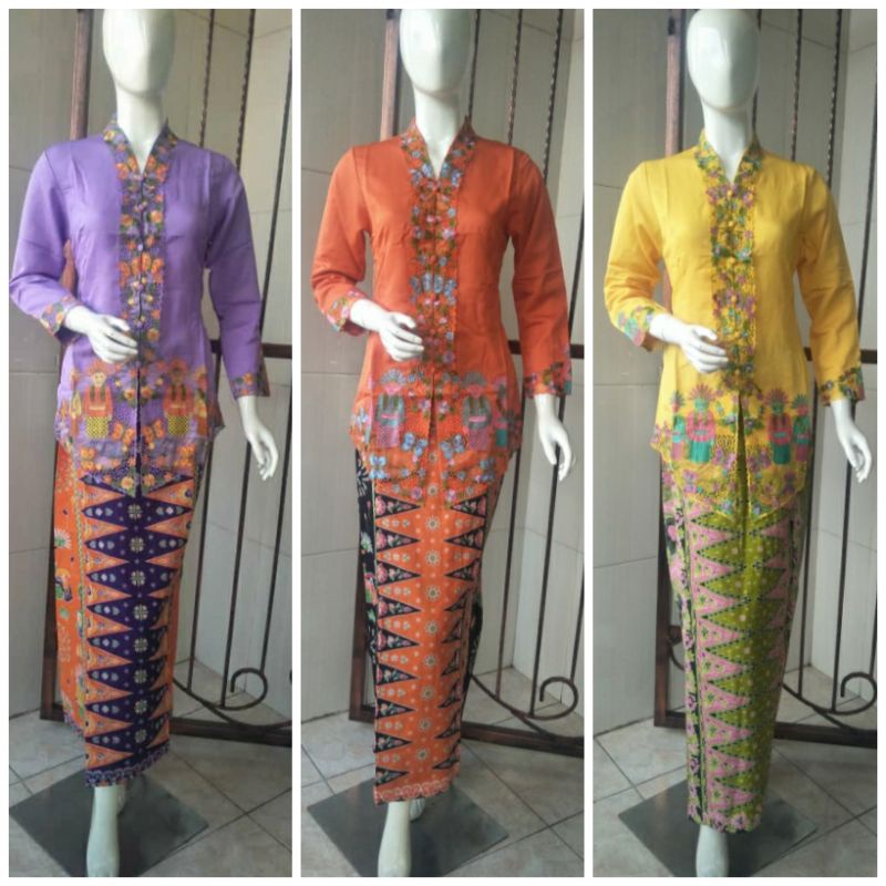 Kebaya Encim Lengan Panjang  Kebaya Encim Modern Kebaya Encim Jumbo Kebaya Encim Bordir Kebaya Encim