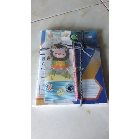 

alat tulis set 5in1/hampers alat tulis/murah sederhana