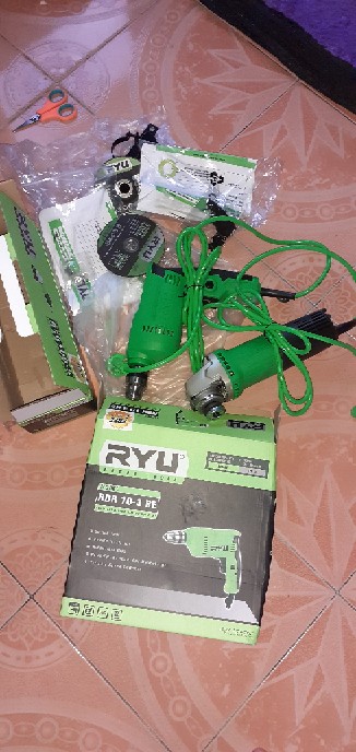 Ryu Rsg100-3 Mesin Gerinda Tangan Angle Grinder