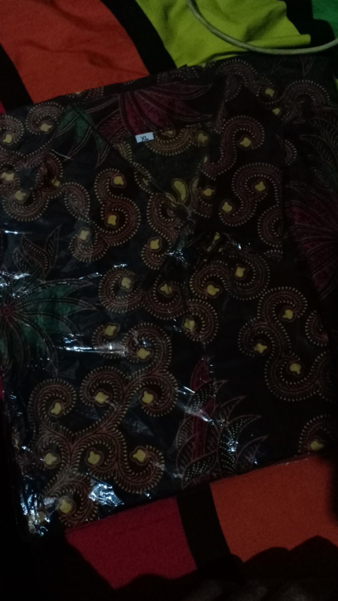 Batik Couple Pria Wanita Motif Ukel Warna