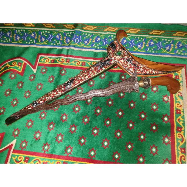 Keris naga pertala