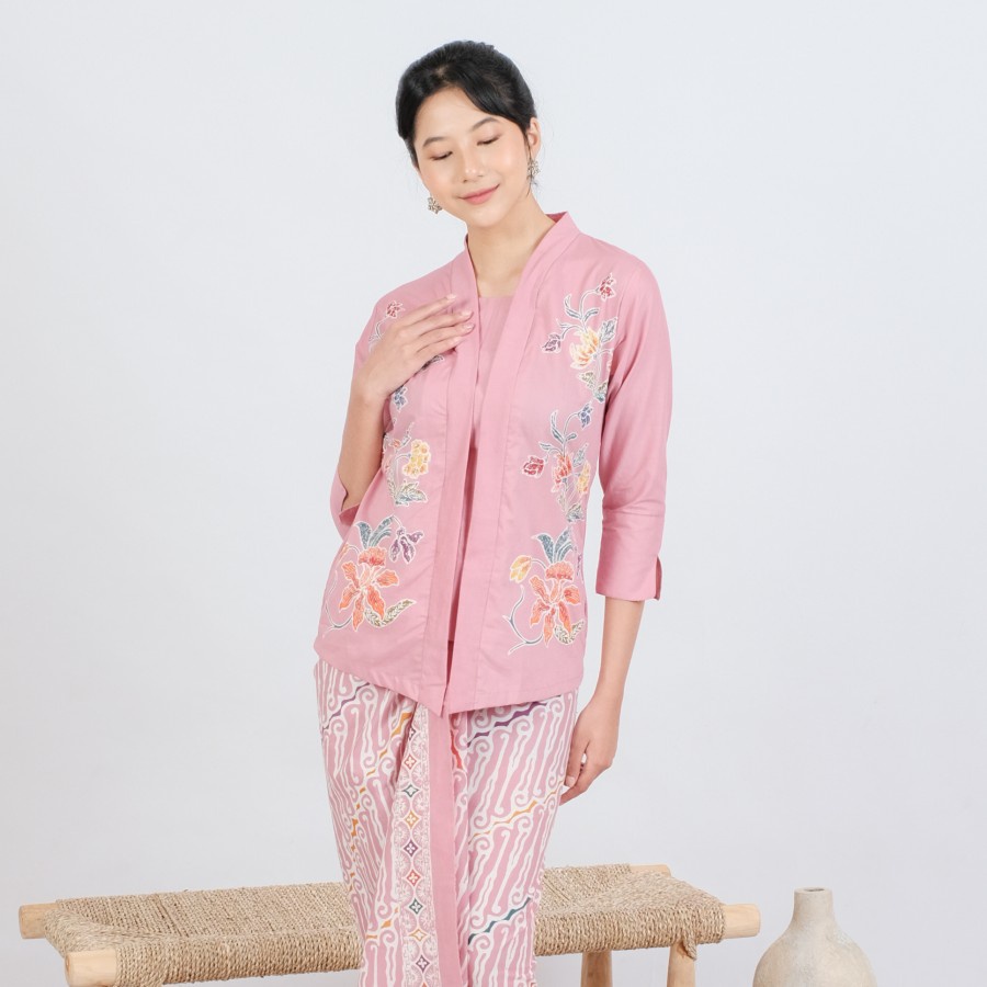 Kebaya Batik Encim Malia Lengan 7/8 Meradelima Katun Dusty Pink