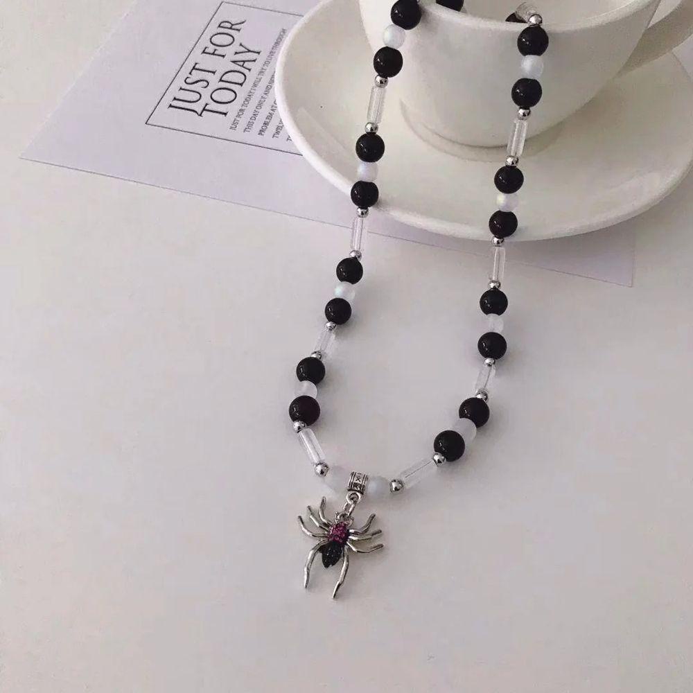 Needway Spider Kalung Punk Keren Perhiasan Hadiah Berlian Imitasi Manik-Manik Pasangan Kalung Mutiara Rantai Klavikula