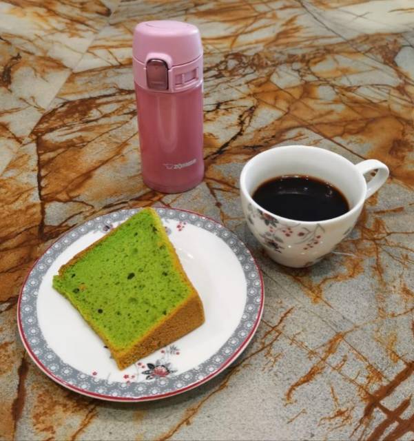 Chiffon pandan topping 3 in 1 isi keju cube