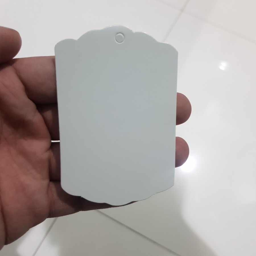 

Tag warna putih ukuran 5.5 x 8.5 cm (HARGA UNTUK 10 PCS TAG)