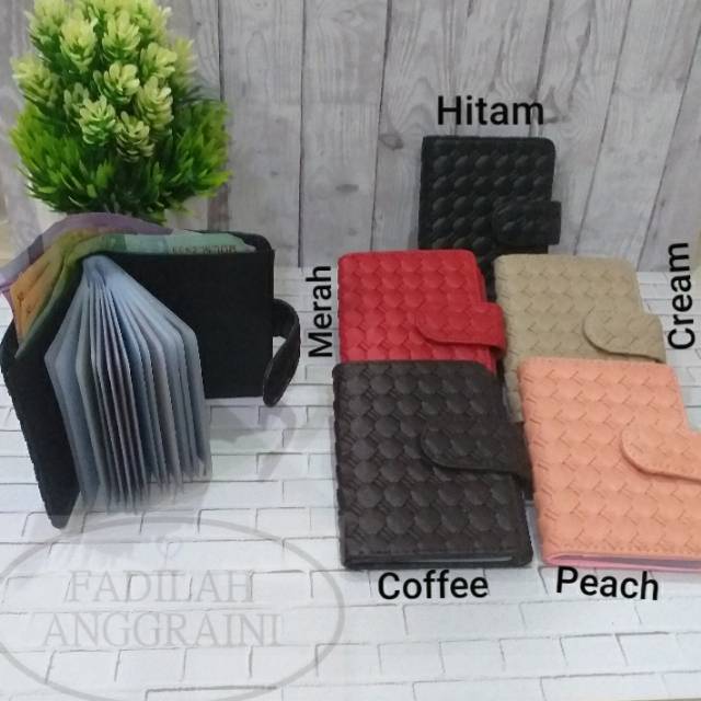 Dompet Kartu dan Uang