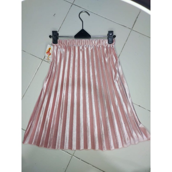 GROSIR ROK IMPORT / ROK 7/8 PLISKET BLUDRU VELVET PREMIUM  GLOSSY-ROSE GOLD 1-3 TAHUN