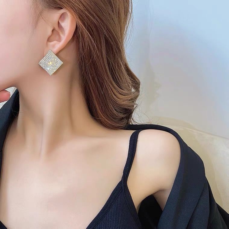 AKSESORIS ANTING WANITA KOREA STYLE 0450