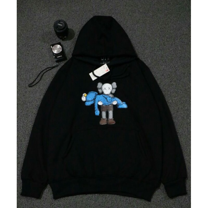 Hoodie uniqlo x kaws x sesame street