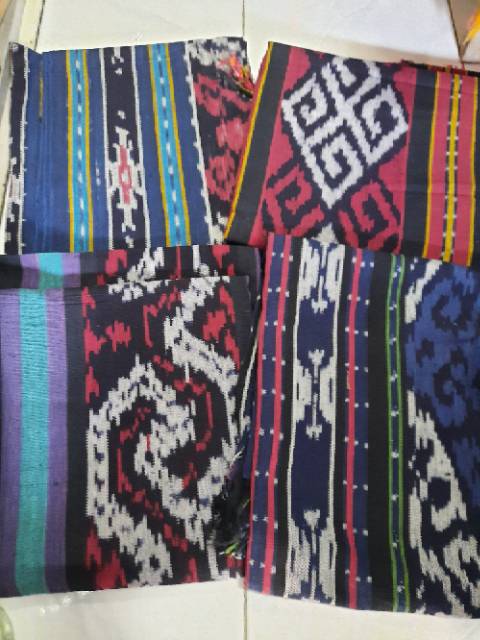 Blanket Tenun Khas Bali