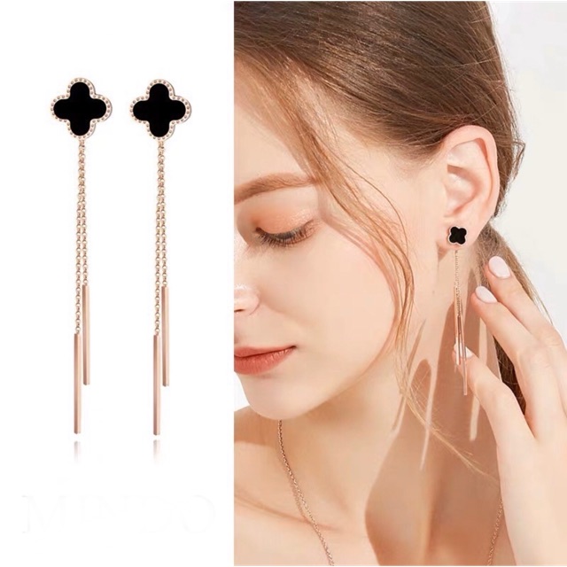 Anting Korea Titanium Premium Bunga Hitam Panjang