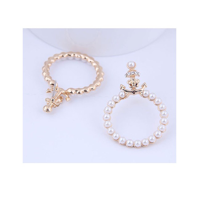 LRC Anting Tusuk Fashion Golden Pearl Flower Stud Earrings A60081