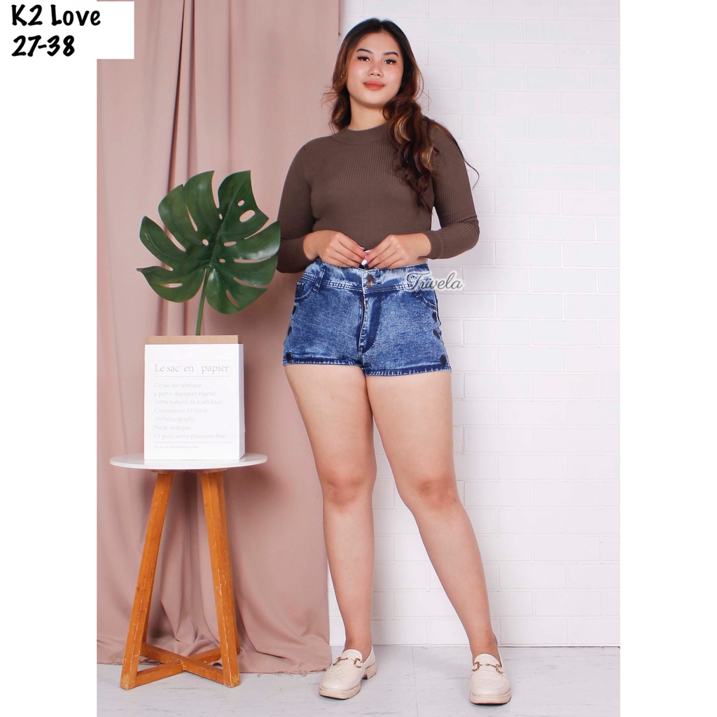 CELANA PENDEK LOVE SUPER JUMBO 27-38 / LOVE HOTPANTS PLUS SIZE / CELANA PENDEK JEANS BIG SIZE