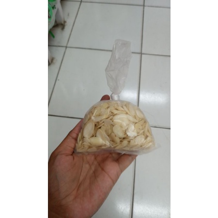 

Almond slice 100gr