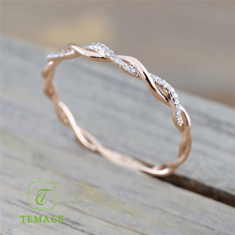 Cincin Wanita Bahan S925 Silver Gold Sparkling Titanium Steel Untuk Pernikahan