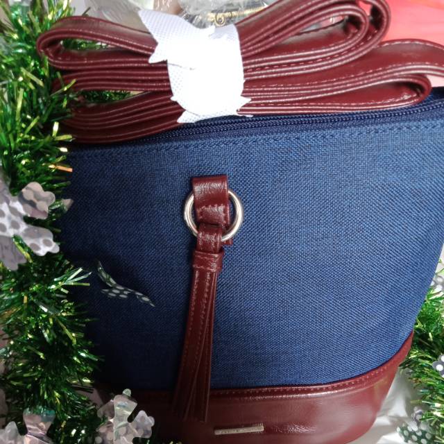 Tas Rivy navy bag sophieparis