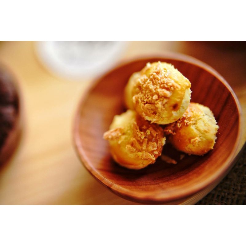 

Yenny Cookies kue kering Nastar Keju Wisjman tabung vacum nett 275gr makanan ringan