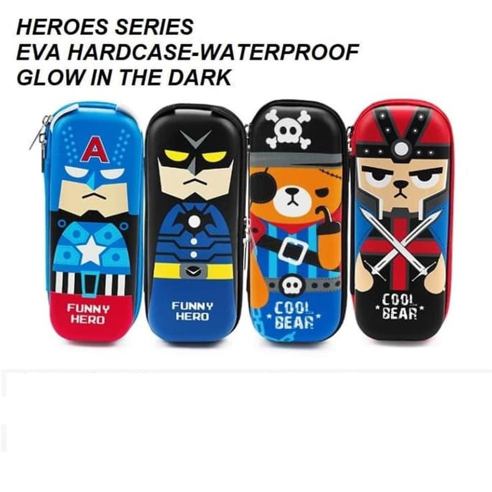 

Kotak pensil dan alat tulis Smiggle EVA Hardcase Heroes Series