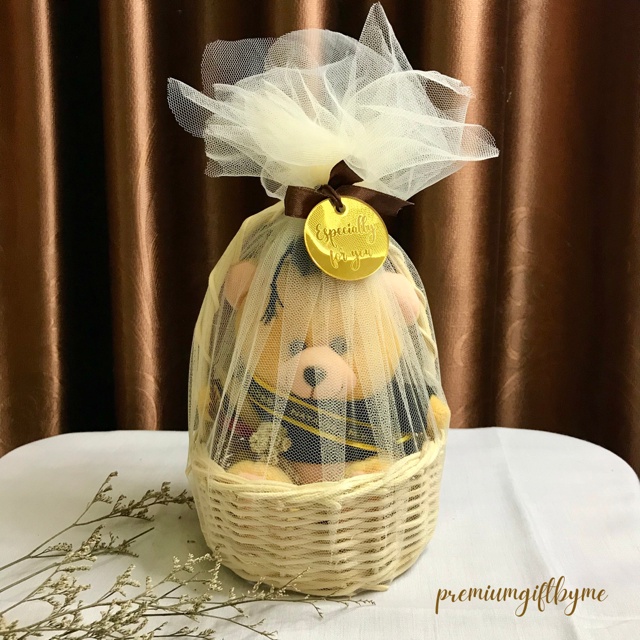 GRADUATION DOLL LED Kado Wisuda Sidang Gift Paket Hampers Keranjang Rotan Premium Murah Unik Estetik Aesthetic Sahabat Pacar