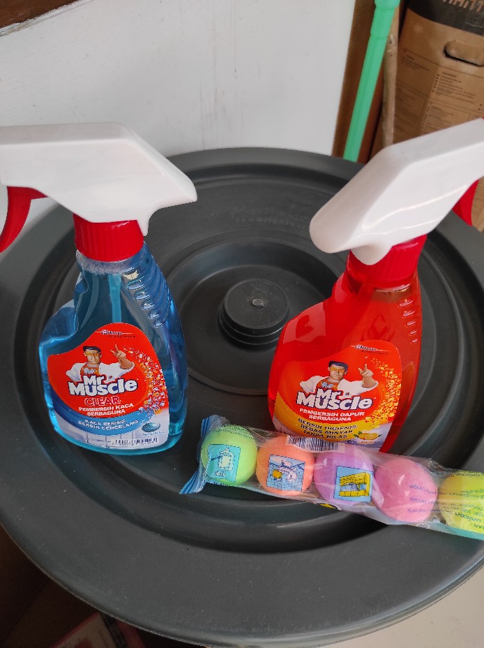 Kamper Unicon Isi 5 Toilet Colour Ball Usir Serangga Termurah