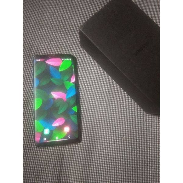 Samsung S9 Sein minus ada retak