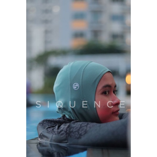 Siquence Motion Hijab Teal Green - Kerudung Olahraga Sports untuk Wanita dengan Slot Earphone